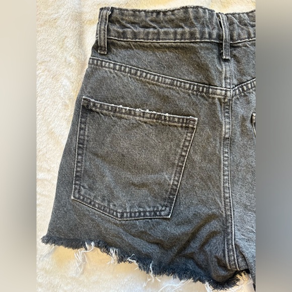 Zara shorts - Picture 4 of 7